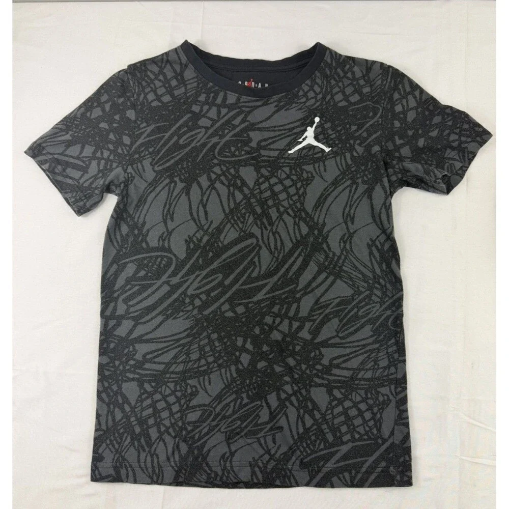 Jordan T-Shirt For Boys  Sz M 10-12-521